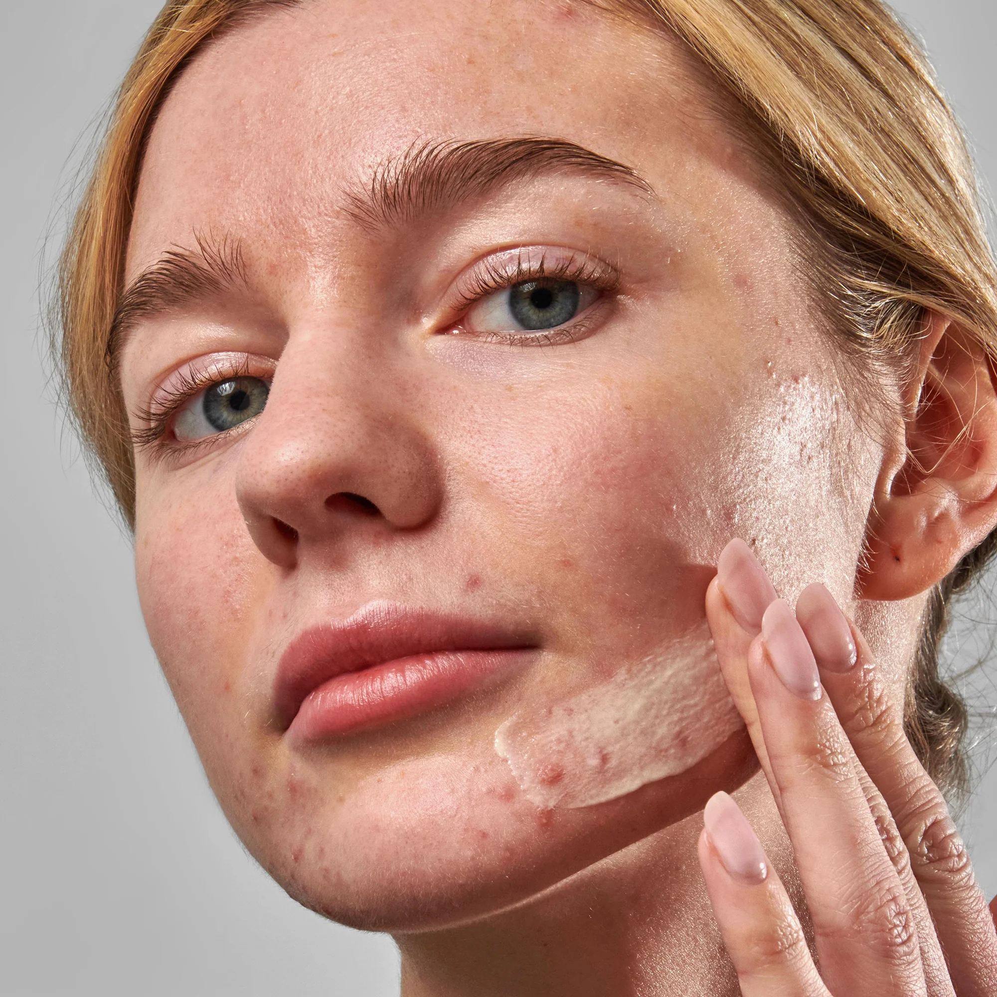 Blemish Clearing Moisturizer with 2% Novoretin - Image 12